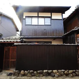 inari-house.hotels-in-kyoto.org/